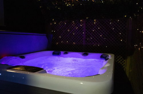 Photo 8 - The Gathering Liver House - Hot Tub - Near Liverpool