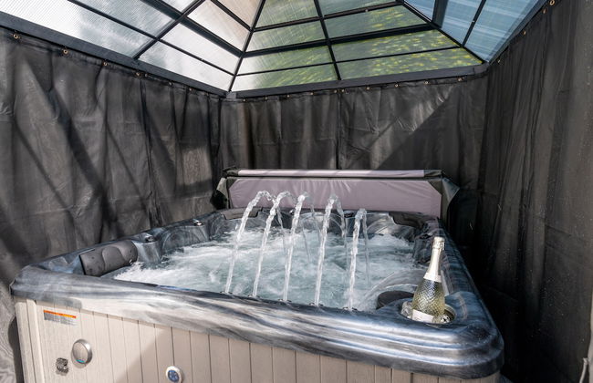 Luxury Georgian City Retreat - Hot Tub - Patio - Foto 36