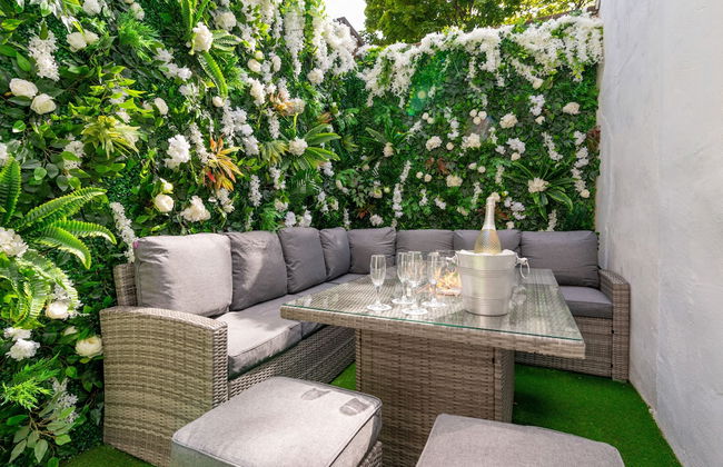 Luxury Georgian City Retreat - Hot Tub - Patio - Foto 29
