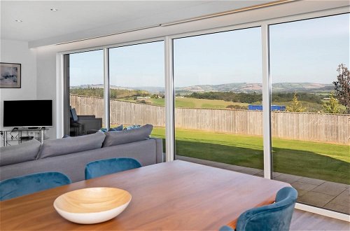 Photo 13 - Huxham View - A Luxurious Family Retreat With Swim Spa Cinema Gym and Pool Table