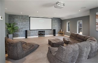 Photo 3 - Huxham View - A Luxurious Family Retreat With Swim Spa Cinema Gym and Pool Table