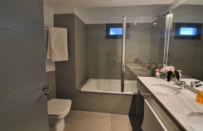 Iberflat Vega De Triana - Photo 35