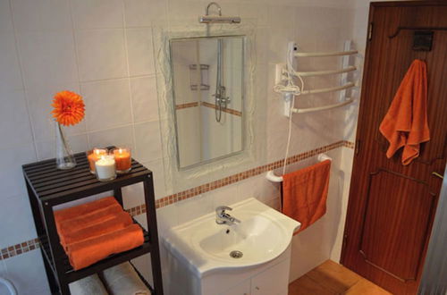 Photo 24 - Sleeps22-garden-hottub-pool-barbecue-jacuzzi