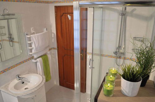 Photo 25 - Sleeps22-garden-hottub-pool-barbecue-jacuzzi