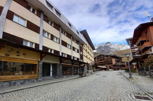 Photo 30 - Newly Renovated Apartment in Cervinia's Heart