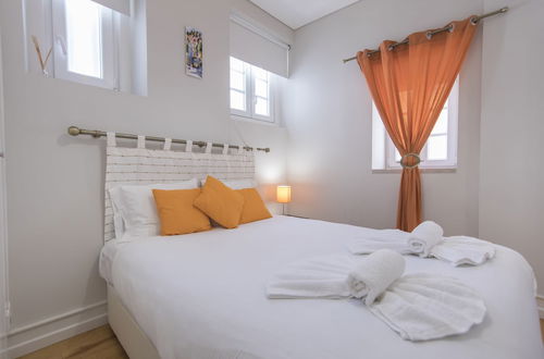 Photo 3 - Cozy Flat in the Heart of Alfama