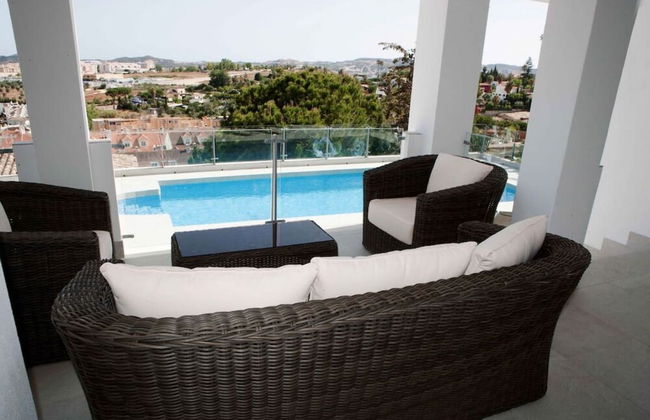 Luxury villa with heated pool - Foto 25