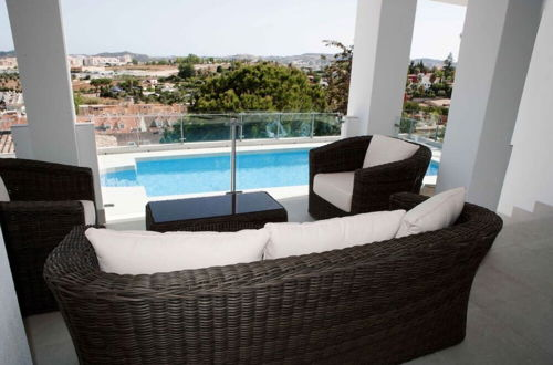 Foto 25 - Luxury villa with heated pool