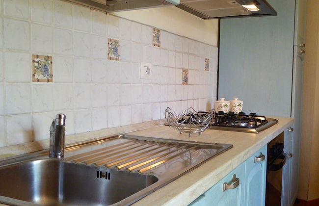 Holiday Home in Mulazzo With Natural Pond - Foto 9