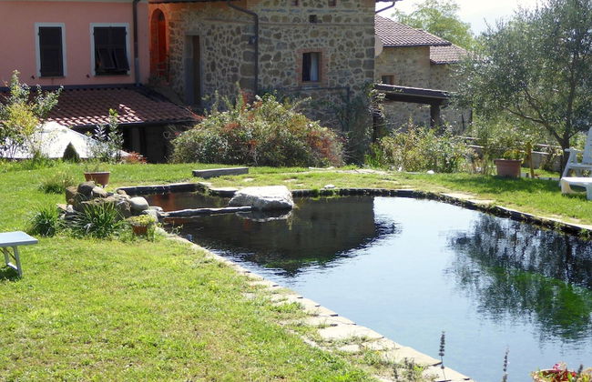 Holiday Home in Mulazzo With Natural Pond - Foto 15
