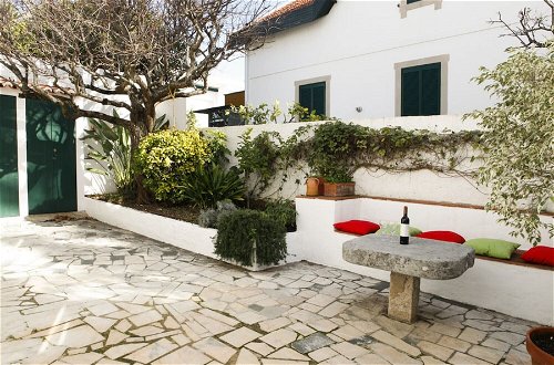 Foto 26 - Cushy Apartment with garden in Estoril