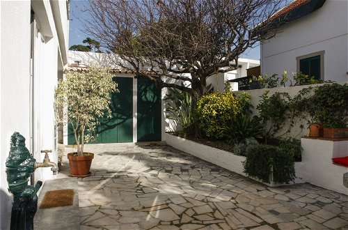Foto 44 - Cushy Apartment with garden in Estoril