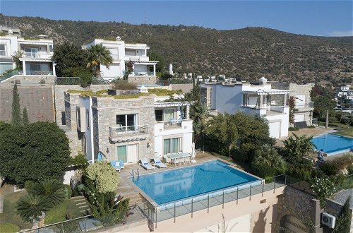 Foto 1 - Vhillas Private Luxury Villa Regnum