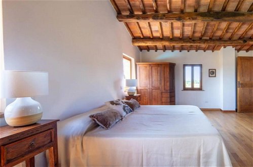 Foto 10 - Beautiful 5-bed Villa in Cortona, Private Pool