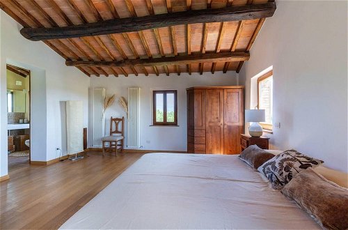 Foto 12 - Beautiful 5-bed Villa in Cortona, Private Pool
