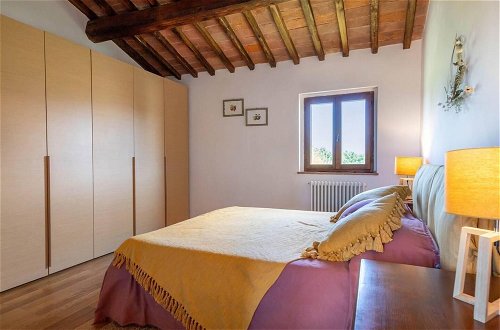 Photo 15 - Beautiful 5-bed Villa in Cortona, Private Pool