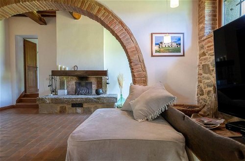 Photo 2 - Beautiful 5-bed Villa in Cortona, Private Pool