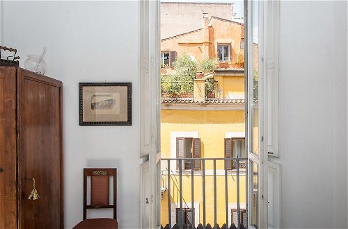 Photo 14 - Rental In Rome Monti Apartment