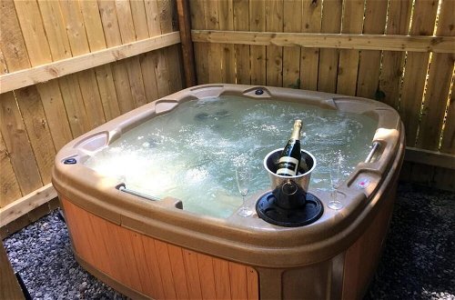 Foto 10 - Snowdrop 9 Hot Tub