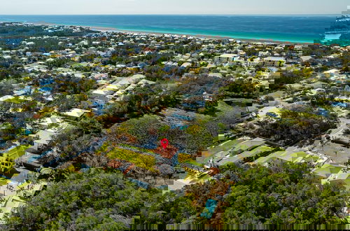 Foto 46 - Modern Stay Near 30A w Pool Balcony Golf Cart Rental 30A Sunset Cove