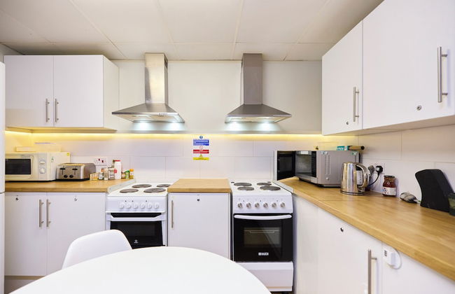 Deluxe Room 12 - Louise House Summer Youth Accommodation - Foto 5