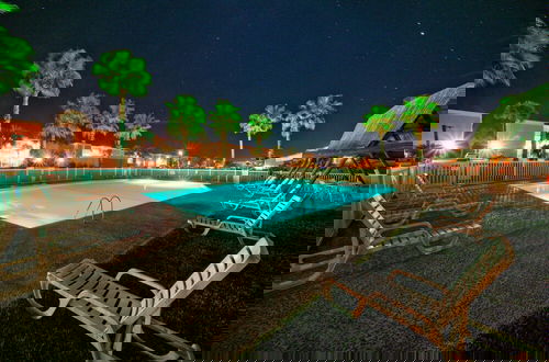Foto 17 - Seaside Blessing by Avantstay Beach Access Pool