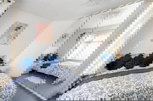 Foto 2 - 1 Bed-sleeps 4-free Parking-30 Min to Central Ldn