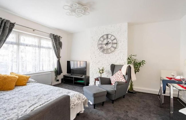 1 Bed-sleeps 4-free Parking-30 Min to Central Ldn - Foto 3