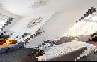 Foto 3 - 1 Bed-sleeps 4-free Parking-30 Min to Central Ldn