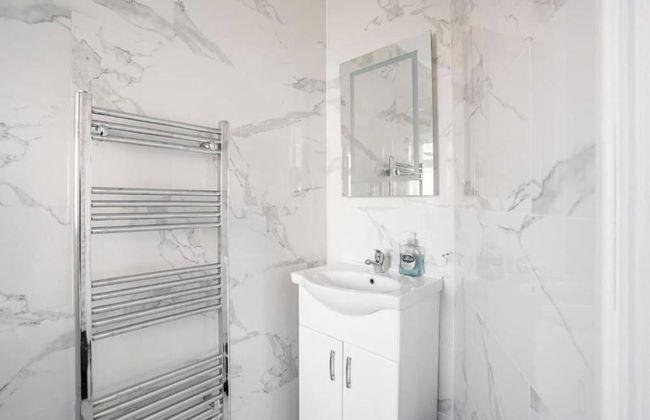 1 Bed-sleeps 4-free Parking-30 Min to Central Ldn - Foto 11