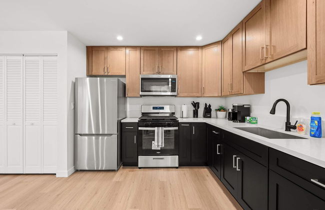Family Friendly Retreat w Luxury Amenities - Foto 13