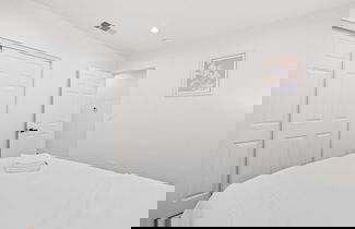 Foto 2 - Family Friendly Retreat w Luxury Amenities