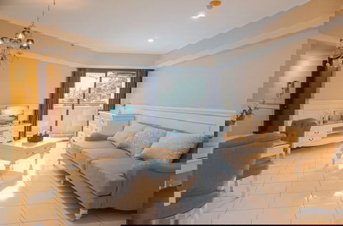 Foto 1 - Spacious And Luxury 3Br At Sudirman Tower Condominium Apartment