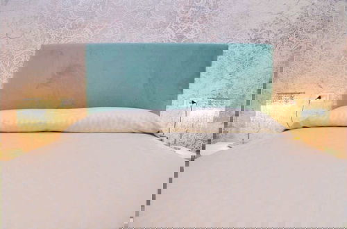 Foto 5 - Modern Seaside Apartment With Pool