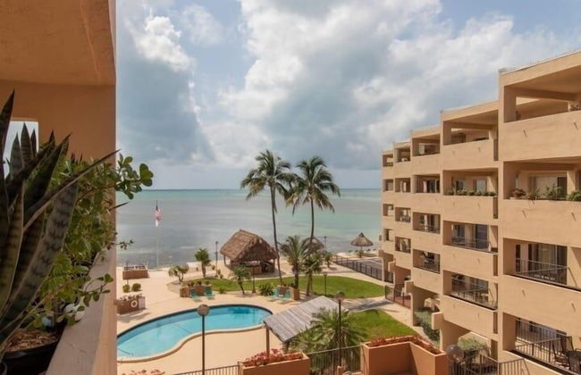 Picturesque 2 Bedroom Condo with Fabulous Ocean Views. 2 Condo by RedAwning - Foto 1