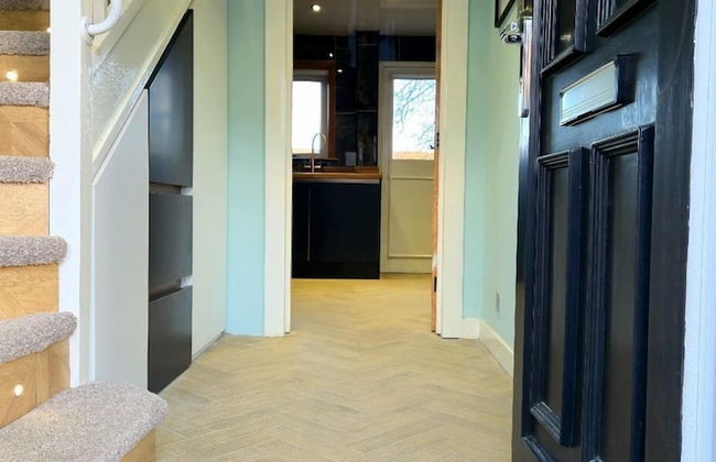 Quirky 2-Bed with Free Parking - Foto 25