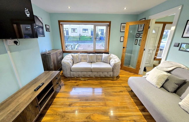 Quirky 2-Bed with Free Parking - Foto 1