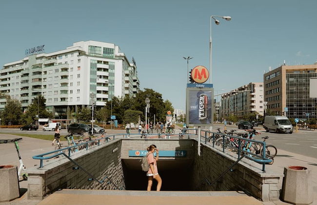 Chic Metro-side Apartment - Foto 4