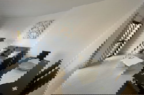 Photo 34 - Apartamentos Royal Suites by Croma
