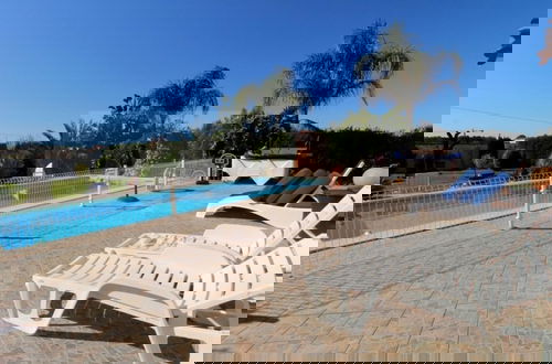 Foto 5 - Huge Villa Near Albufeira and Silves