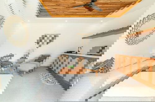 Foto 48 - Breeze Opulent 6 BR in With Ocean View 5 Mins to Savaya