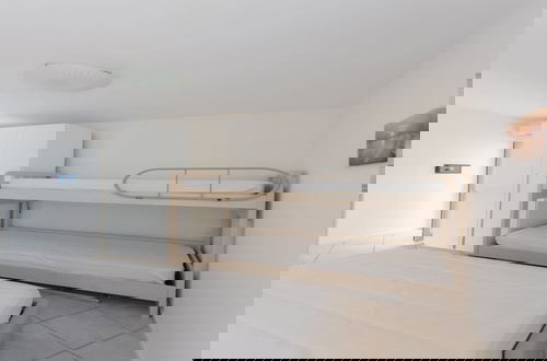 Foto 4 - Lovely Flat With Modern Furnishings - Beahost