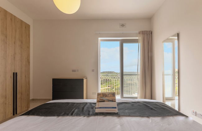 Magnifica Gozitan Villa Pool And Jacuzzi - Photo 12