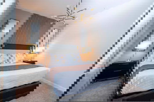 Photo 12 - Luxury Private Pool Themed Rooms Close to Disney 1282