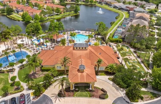 Amazing 3BR 2BA Townhome With Lake View at Terra Verde! - Foto 24
