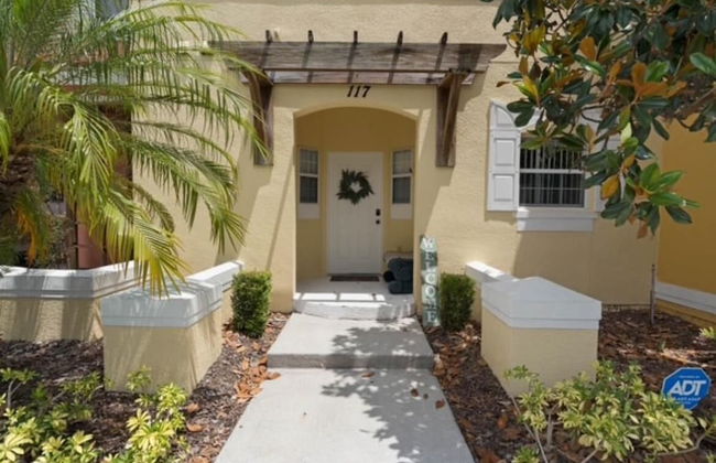 Amazing 3BR 2BA Townhome With Lake View at Terra Verde! - Foto 21