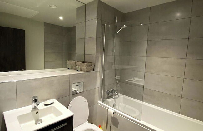 One bed modern flat with terrace - Foto 9