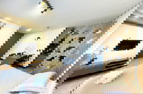 Photo 2 - Sky Concept 816