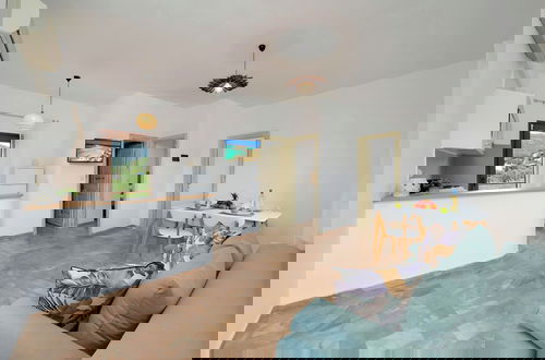 Photo 13 - Plaisir Beachside Apts