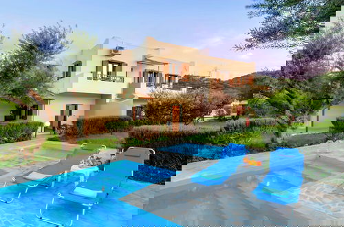 Photo 33 - Plaisir Beachside Apts